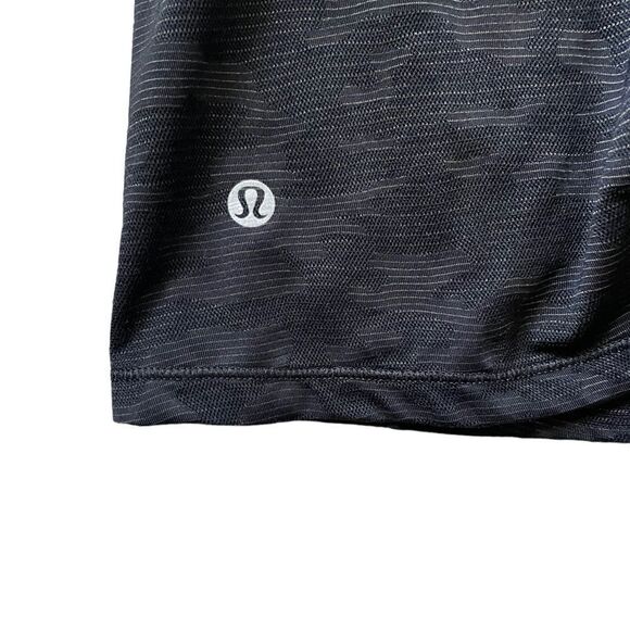 LULULEMON Miles Ahead Tank Black Camo Size 6 - See Measurements - Picture 11 of 11
